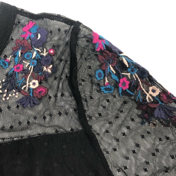 Lane Bryant Embroidered Flower Top 18/20 - Picture 6 of 9